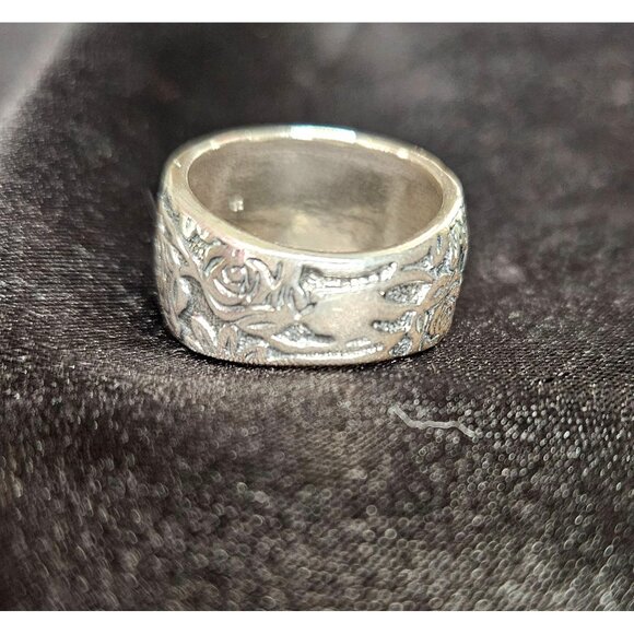 Silpada Vintage Wide Band Silver Ring 8.5 Christmas Holiday - Picture 3 of 7